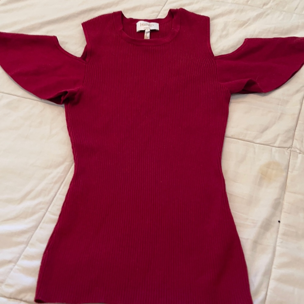 Laundry cold shoulder short sleeve sweater top